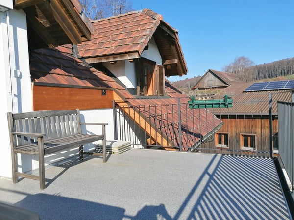 Grosszügige Wohnung mit wunderschönem Balkon 4