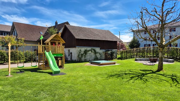 Wohnen wo andere die Sonne suchen – 5.5-Zi-Maisonette-Wohnung 15