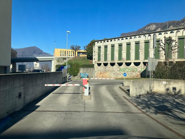 SPAZI COMMERCIALI AL CENTRO PRAELLA - MENDRISIO 4