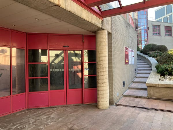 SPAZI COMMERCIALI AL CENTRO PRAELLA - MENDRISIO 2