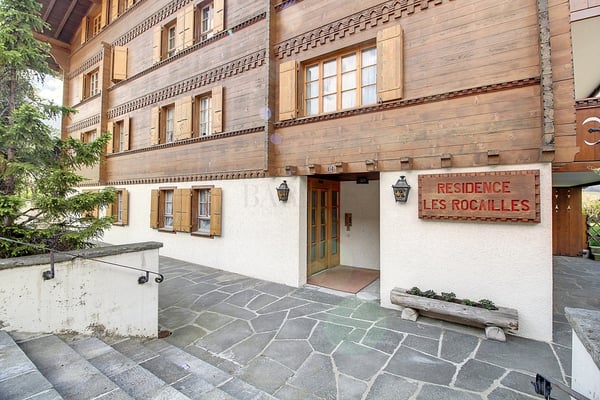Très bel appartement traversant de 5 pièces 10