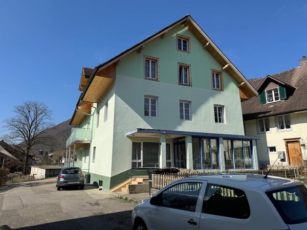 Gepflegtes Mehrfamilienhaus mit 6 Wohnungen in 4715 Herbetswil 4