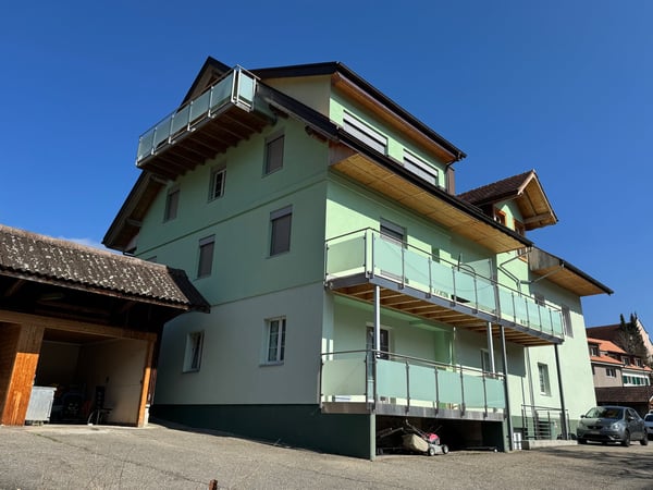 Gepflegtes Mehrfamilienhaus mit 6 Wohnungen in 4715 Herbetswil 1