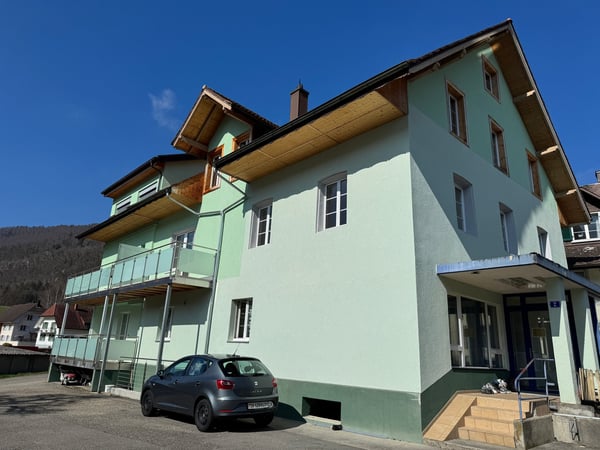 Gepflegtes Mehrfamilienhaus mit 6 Wohnungen in 4715 Herbetswil 2