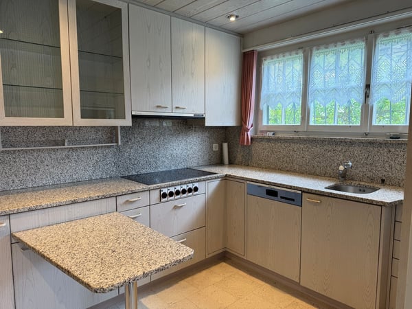 Einfamilienhaus mit schöner Gartenanlage an ruhiger Wohnlage 10
