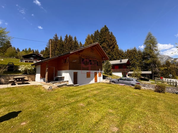 Chalet cosy avec fort potentiel à La Lécherette 7