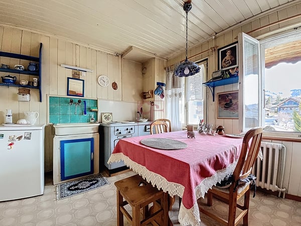 Château-d'Oex - Maison villageoise avec 2 appartements à rénover 10