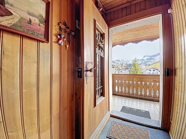 Château-d'Oex - Maison villageoise avec 2 appartements à rénover 7