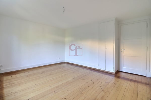 Grand 2.5 pc. (env. 75 m2) avec magnifique jardin arborisé 8