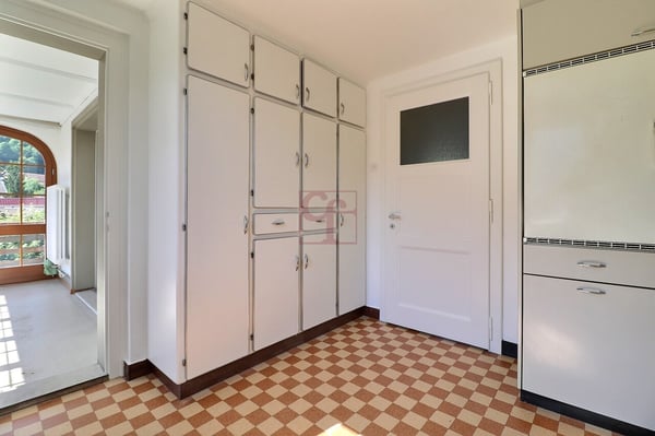 Grand 2.5 pc. (env. 75 m2) avec magnifique jardin arborisé 9