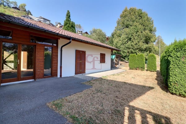 A louer petit chalet de 2.5 pièces grande terrasse 1