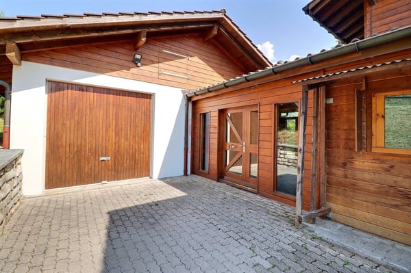 A louer petit chalet de 2.5 pièces grande terrasse 3