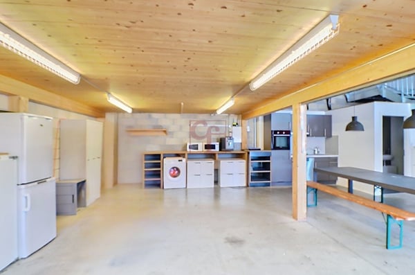 À louer - Local commercial (atelier, dépôt et bureau) de 400 m² 3