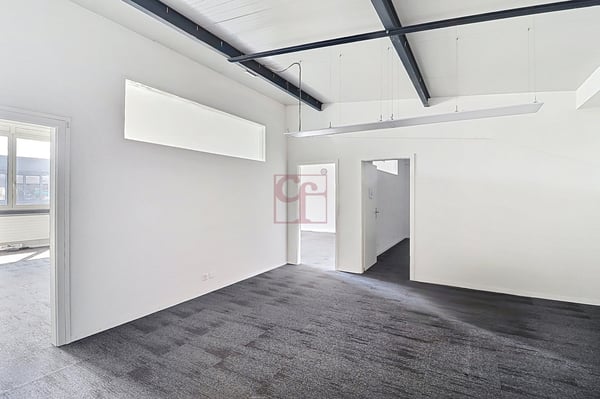 À louer - Local commercial (atelier, dépôt et bureau) de 400 m² 6