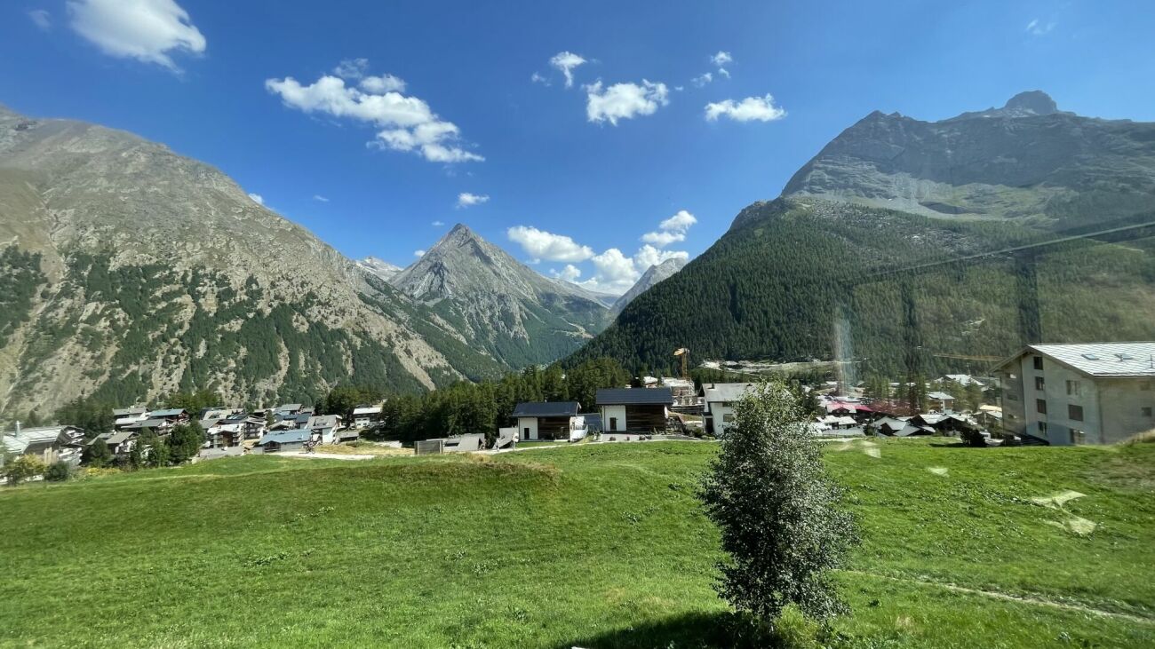 Monolith Saas-Fee ein Kraftort für Individualisten. Verkauft.