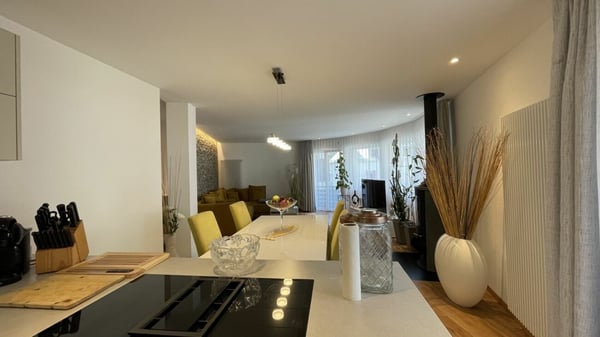 UBS - Marienhof Wohn-und Geschäftshaus 3