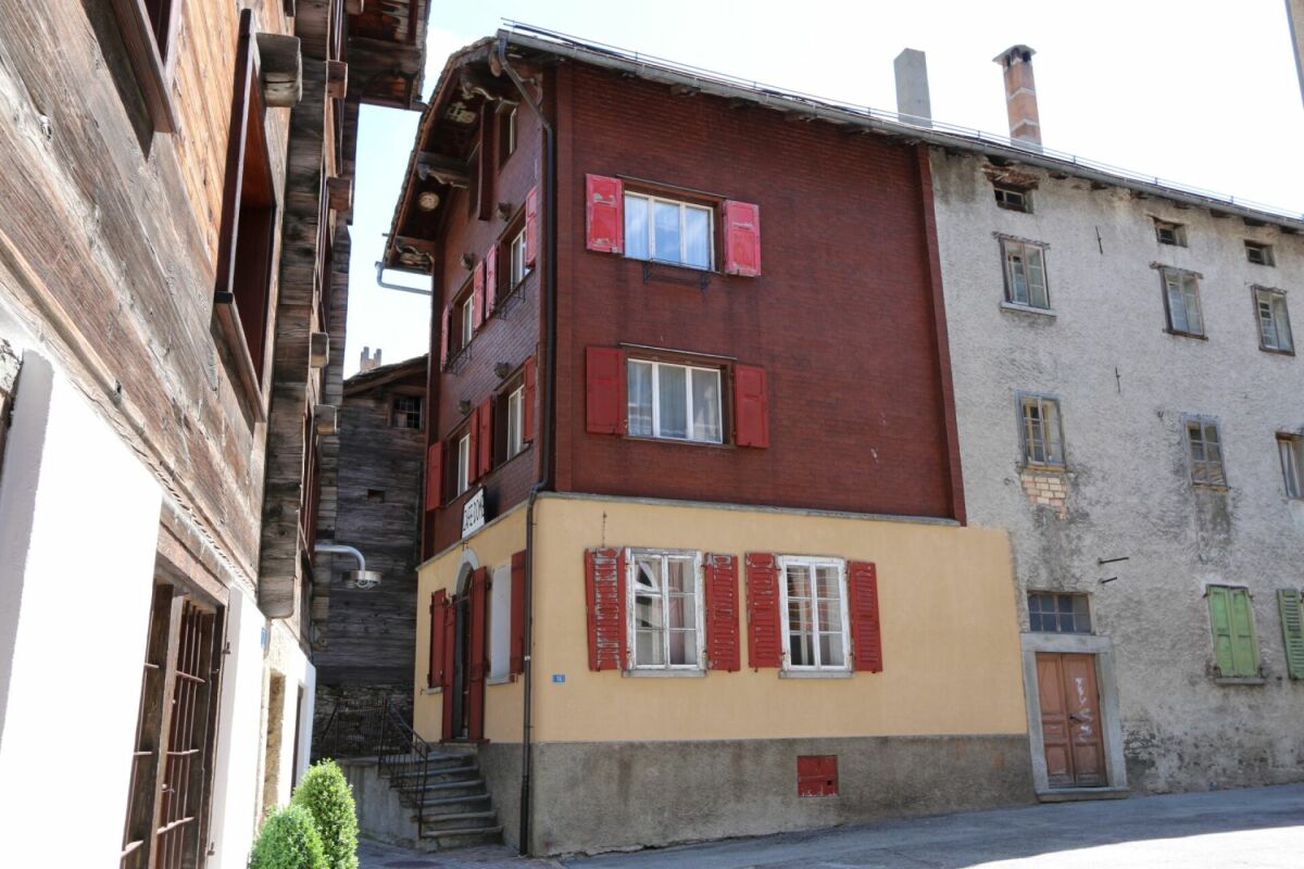2.5 Zimmerwohnung im alten Café du DOME in Saas-Grund.
