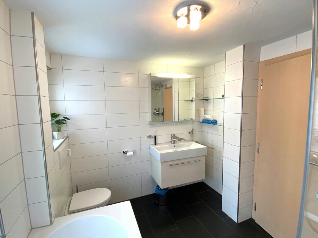 Schönegg sehr komfortable 4.5 Zimmerwohnung