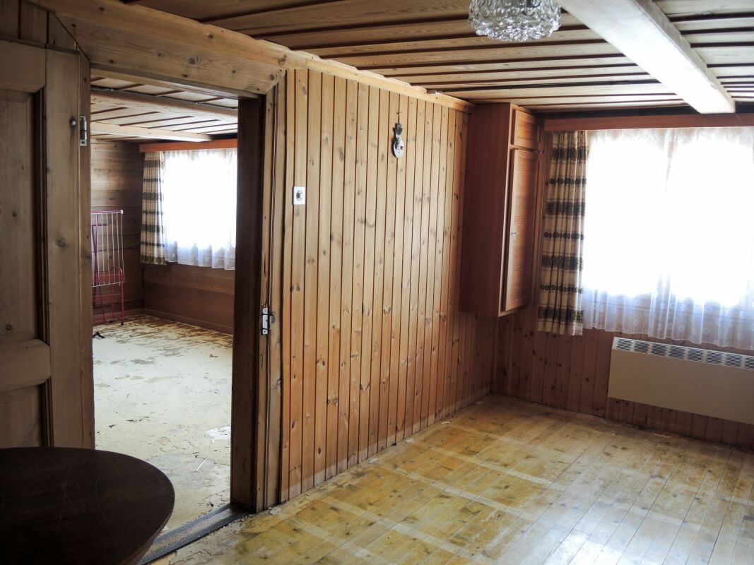 Traditionelle 2.5 Zimmerwohnung in altem Walliserhaus. Reserviert.