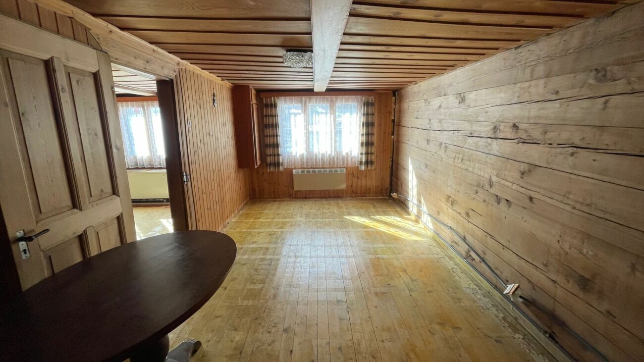 Traditionelle 2.5 Zimmerwohnung in altem Walliserhaus. Reserviert.