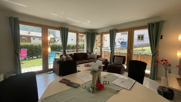 Snowfun B 3.5 Zimmergartenwohnung 150 Meter vom Staffelwaldlift, Ski in ski out. Reserviert! 2