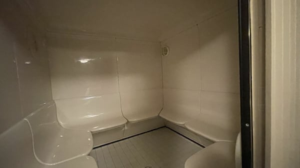Residence in der sonnigen Wildi 2 Zimmerwohnung. Sehr attraktiver Preis! 13