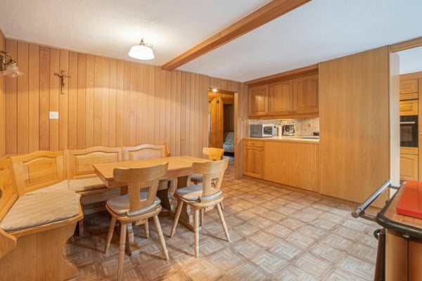 Wohnung in originalem Walliserhaus in einem der ältesten Weiler des Saastal. 2
