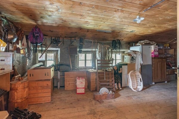 Wohnung in originalem Walliserhaus in einem der ältesten Weiler des Saastal. 13