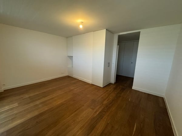 Magnifique appartement en attique de 7.5 pièces avec vue panoramique – Genève Florissant 5