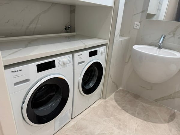 Magnifique appartement en attique de 7.5 pièces avec vue panoramique – Genève Florissant 9