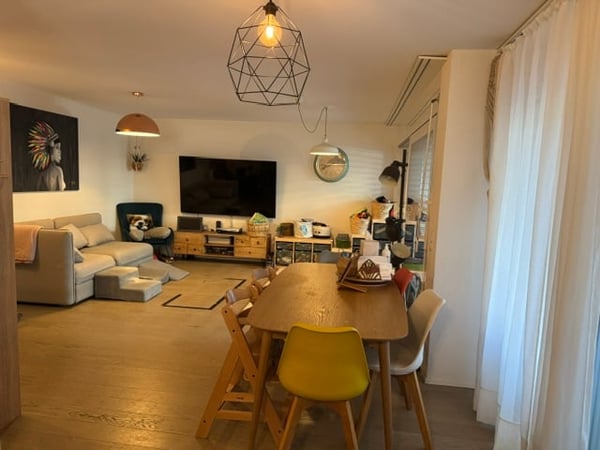 Charmant appartement de 3,5 pièces avec terrasse à Nyon 4