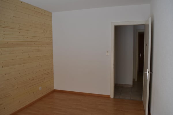 SIERRE-GLAREY - 2½ pces - fr 1000.00 + fr 130.00 acpte ch. 8