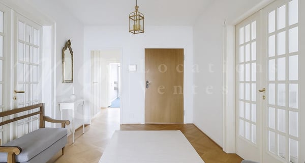 GRAND APPARTEMENT DE 6 PIECES AVEC BELLE VUE PANORAMIQUE SUR LA VILLE ET LES MONTAGNES 2