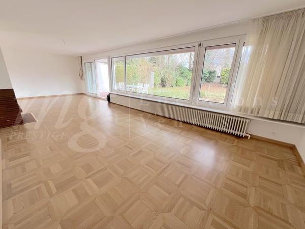 RAVISSANTE MAISON FAMILIALE - 5 CHAMBRES ! INDIVIDUELLE - GRAND JARDIN AVEC PISCINE 6