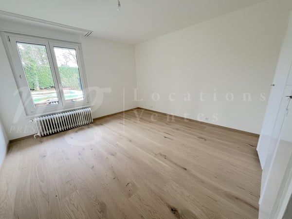 RAVISSANTE MAISON FAMILIALE - 5 CHAMBRES ! INDIVIDUELLE - GRAND JARDIN AVEC PISCINE 13