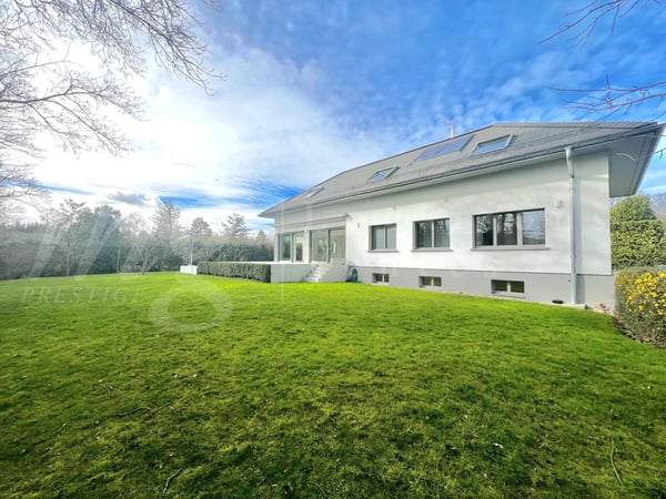 SUPERBE ET GRANDE MAISON DE 10 PIECES - 350 m2 - HPE - JARDIN DE 1100 m2 ET GRAND JACUZZI EXTERIEUR 2
