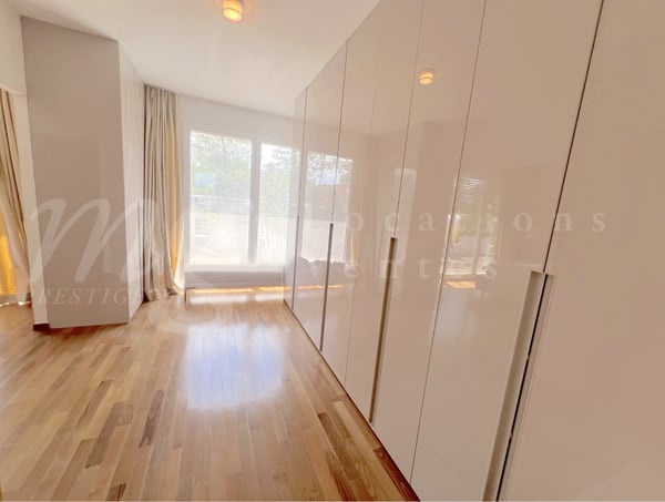 En exclusivité ! MAGNIFIQUE MAISON MODERNE DE 300 M2 AVEC GRAND JARDIN ET PISCINE 12