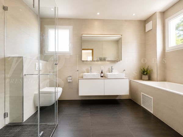 En exclusivité ! MAGNIFIQUE MAISON MODERNE DE 300 M2 AVEC GRAND JARDIN ET PISCINE 13