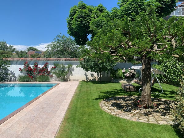 RIVE GAUCHE ! SUPERBE PROPRIETE DE 600 m2 hab AVEC RAVISSANT JARDIN ARBORE ET PRIVATIF & PISCINE 2
