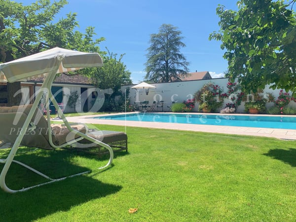 RIVE GAUCHE ! SUPERBE PROPRIETE DE 600 m2 hab AVEC RAVISSANT JARDIN ARBORE ET PRIVATIF & PISCINE 2