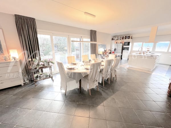 SUPERBE MAISON INDIVIDUELLE DE 250 m2 hab - RAVISSANT JARDIN CLOTUREE - ARBORISE - ET CALME DE 1100 m2 6