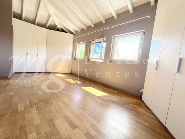 SUPERBE MAISON INDIVIDUELLE DE 250 m2 hab - RAVISSANT JARDIN CLOTUREE - ARBORISE - ET CALME DE 1100 m2 13