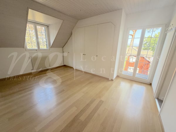 TRES BELLE ET GRANDE MAISON INDIVIDUELLE DE 9 PIECES - 5 CHAMBRES - PISCINE 10