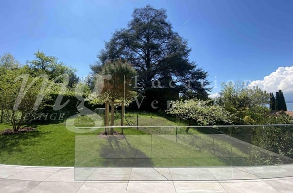 SUPERBE MAISON CONTEMPORAINE NEUVE DE 280 m2 - AVEC VUE LAC !! LARGE TERRASSE - + PROCHE LAC & PLAGE 5