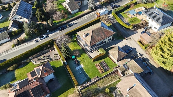 en Exclusivité Lumineux appartement avec terrasse et jardin 11