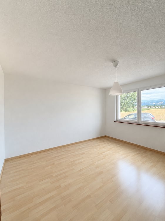 Helle 4.5-Zimmer-Erdgeschosswohnung mit Gartensitzplatz 8
