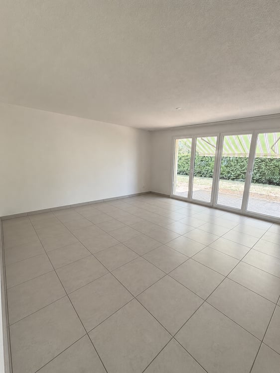 Helle 3.5-Zimmer-Erdgeschosswohnung mit Gartensitzplatz 4