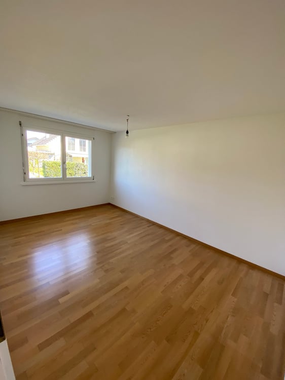 Helle 3.5-Zimmer-Gartenwohnung 6