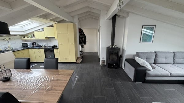 Charmante Dachwohnung in Lyss – Ruhig, Sonnig & Tierfreundlich 3