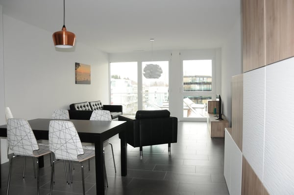 4.5 pièces meublé-équipé à 2' du M2 / 4.5 room apartment all included 2' from M2 1